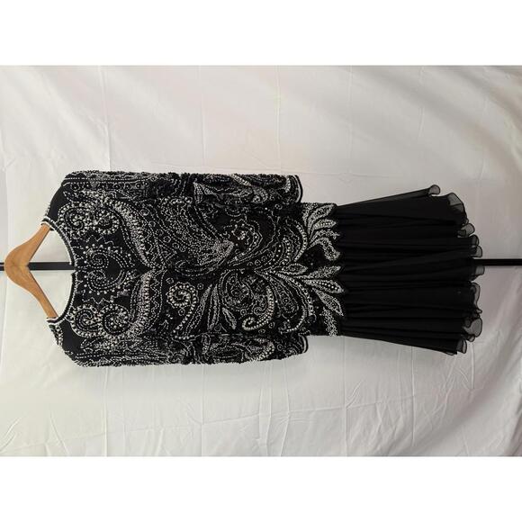 Blacktie by E.G. Cassini Black and Silver Beaded Evening Dress Medium - Picture 5 of 7